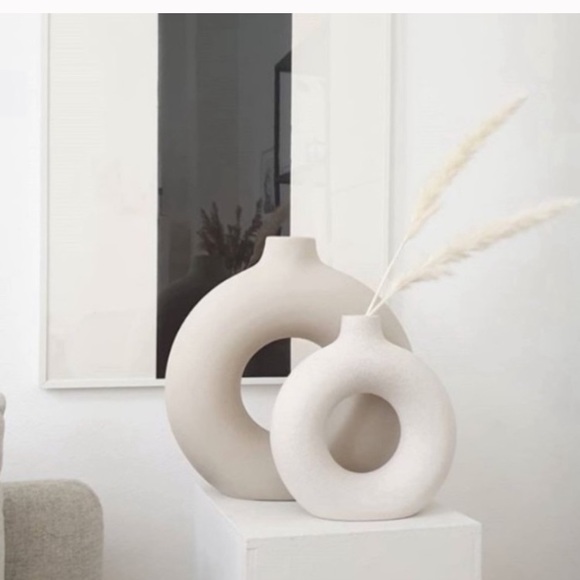 H&M Accents New Large Hm Donut Vase Poshmark